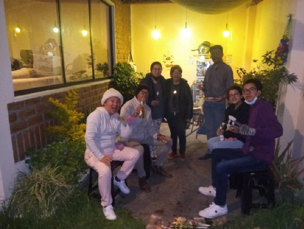 Casa De Huespedes Tu Parada En Κουένκα Εξωτερικό φωτογραφία