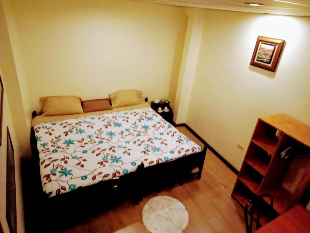 Casa De Huespedes Tu Parada En Κουένκα Εξωτερικό φωτογραφία